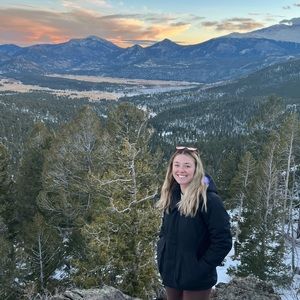 Meet your Posher, Victoria